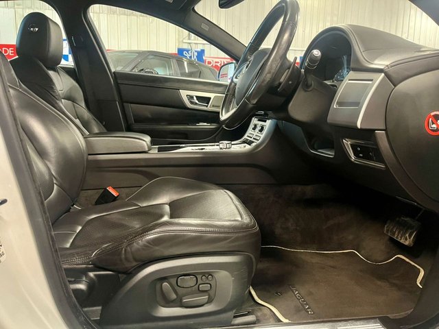 2014 JAGUAR XF 3.0d S V6 Portfolio Saloon 4dr Diesel Auto Euro 5 (s/s) (275 ps) - Photo 11