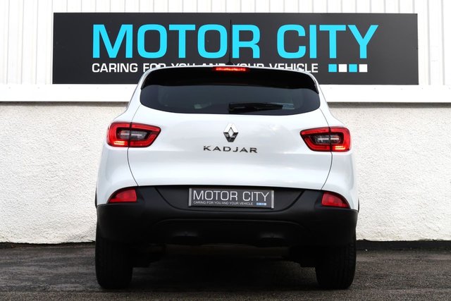 2019 RENAULT KADJAR 1.3 TCe Dynamique Nav SUV 5dr Petrol Manual Euro 6 (s/s) (140 ps) - Photo 8