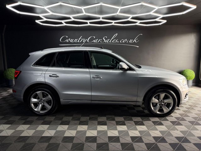 View our AUDI Q5