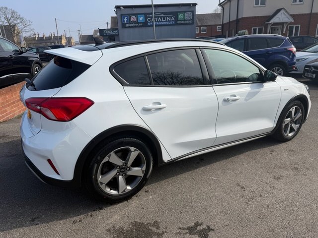 2019 Ford Focus 1L Active 5dr - Photo 7