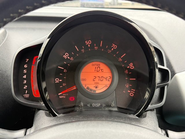 2016 TOYOTA AYGO 1.0 VVT-i x-play Hatchback 5dr Petrol Manual Euro 6 (68 ps) - Photo 7