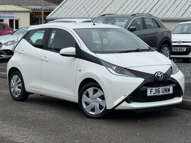 2016 TOYOTA AYGO 1.0 VVT-i x-play Hatchback 5dr Petrol Manual Euro 6 (68 ps)