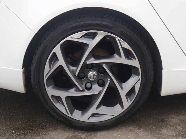 2015 Vauxhall Insignia 1.6L SRI Vx Line Nav 5dr - Photo 8