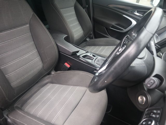 2015 Vauxhall Insignia 1.6L SRI Vx Line Nav 5dr - Photo 12