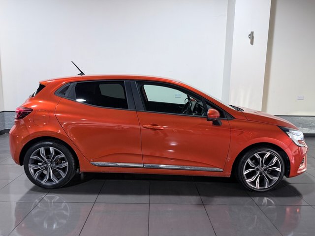 2019 RENAULT CLIO - Photo 3