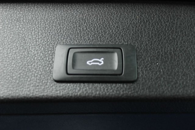 2022 AUDI Q2 - Photo 10