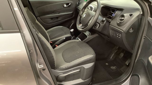 2017 Renault Captur - Photo 8