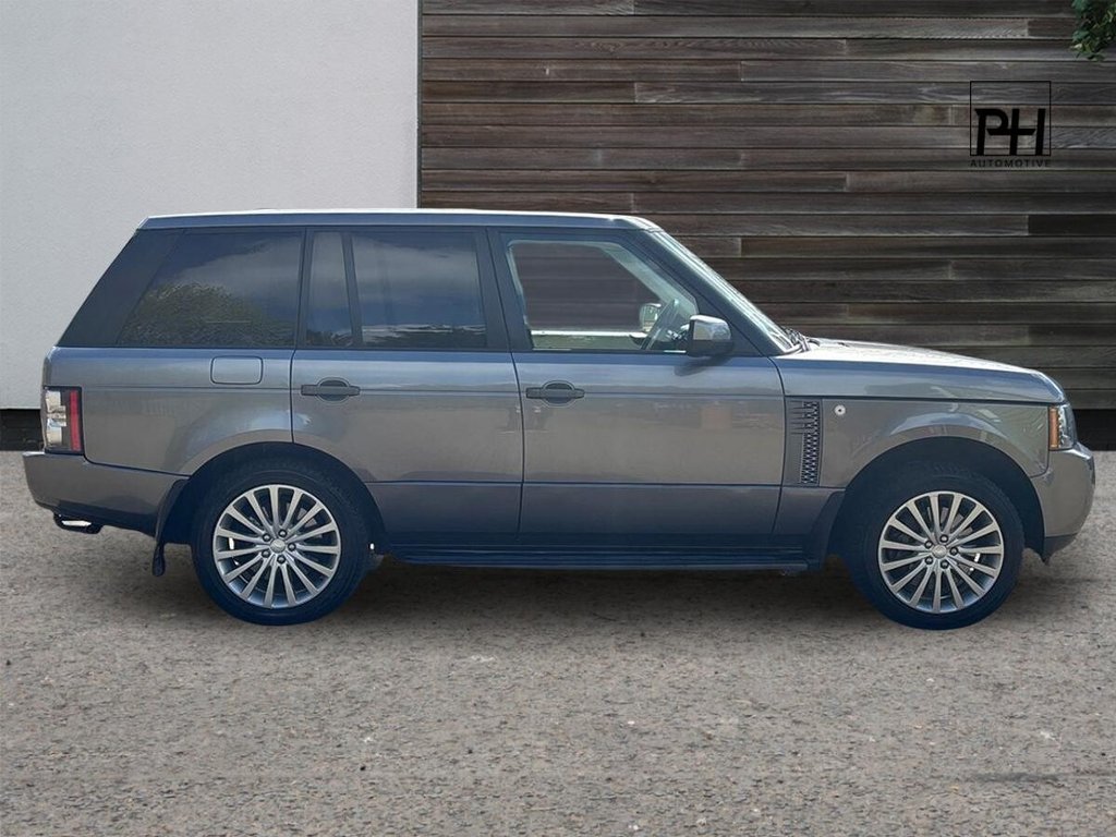 USED 2011 61 LAND ROVER RANGE ROVER 4.4 TD V8 Vogue SE SUV 5dr Diesel Auto 4WD Euro 5 (313 bhp) TIMELESS COLOUR COMBINATION