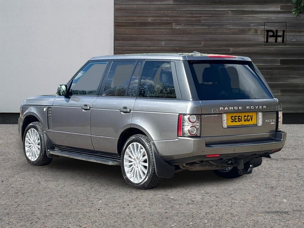 USED 2011 61 LAND ROVER RANGE ROVER 4.4 TD V8 Vogue SE SUV 5dr Diesel Auto 4WD Euro 5 (313 bhp) TIMELESS COLOUR COMBINATION