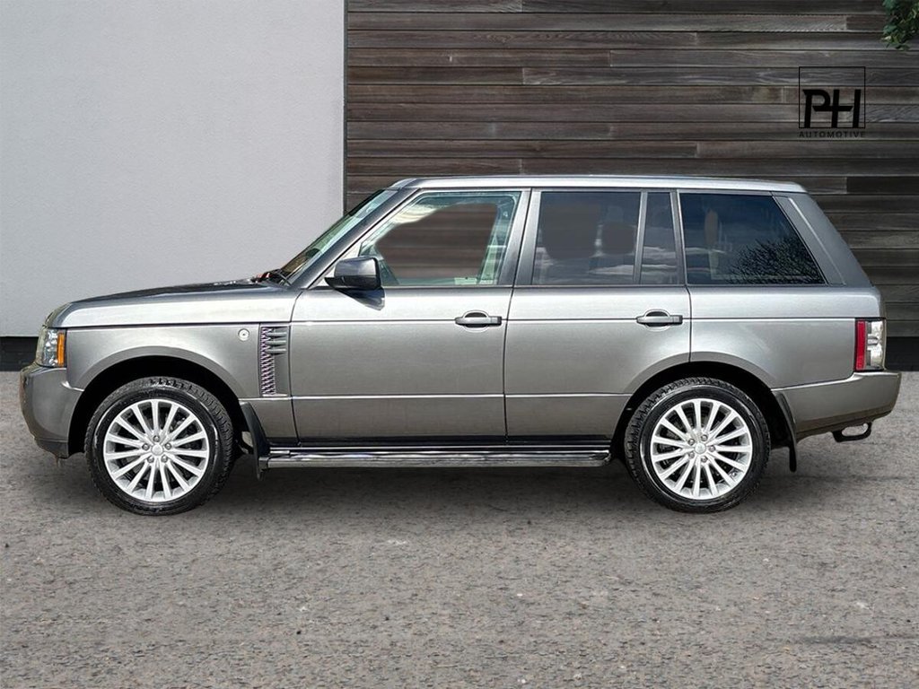 USED 2011 61 LAND ROVER RANGE ROVER 4.4 TD V8 Vogue SE SUV 5dr Diesel Auto 4WD Euro 5 (313 bhp) TIMELESS COLOUR COMBINATION