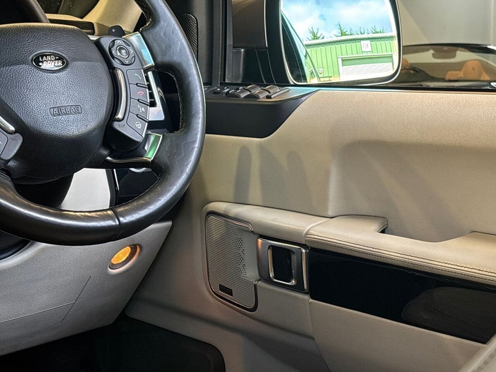 USED 2011 61 LAND ROVER RANGE ROVER 4.4 TD V8 Vogue SE SUV 5dr Diesel Auto 4WD Euro 5 (313 bhp) TIMELESS COLOUR COMBINATION