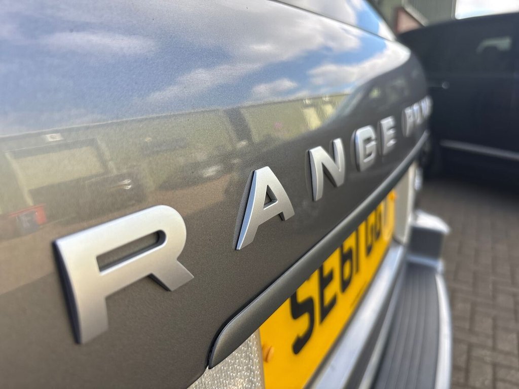 USED 2011 61 LAND ROVER RANGE ROVER 4.4 TD V8 Vogue SE SUV 5dr Diesel Auto 4WD Euro 5 (313 bhp) TIMELESS COLOUR COMBINATION