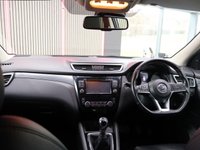 USED 2017 67 NISSAN QASHQAI 1.6 dCi Tekna SUV 5dr Diesel Manual 4WD Euro 6 (s/s) (130 ps) AWARD WINNING DEALERSHIP