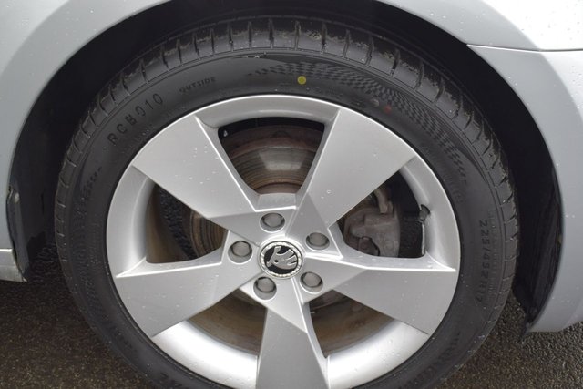 2017 SKODA OCTAVIA - Photo 4