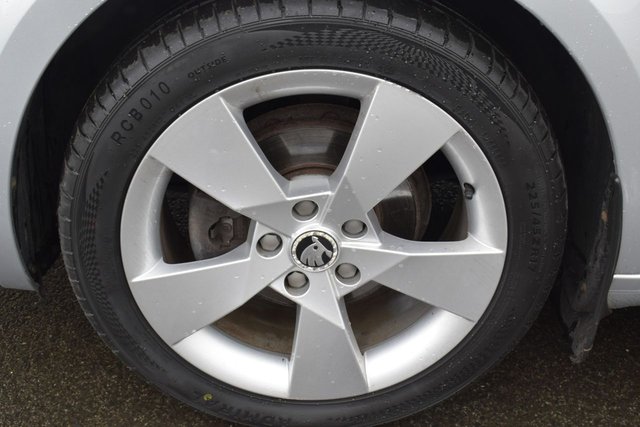 2017 SKODA OCTAVIA - Photo 7