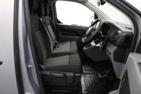 USED 2022 72 TOYOTA PROACE 2.0D Icon 140 BHP LWB Euro 6 ULEZ Compliant DeadLocks and Roof Rack Fitted | Air Conditioning | Apple CarPlay | Android Auto | Parking sensors