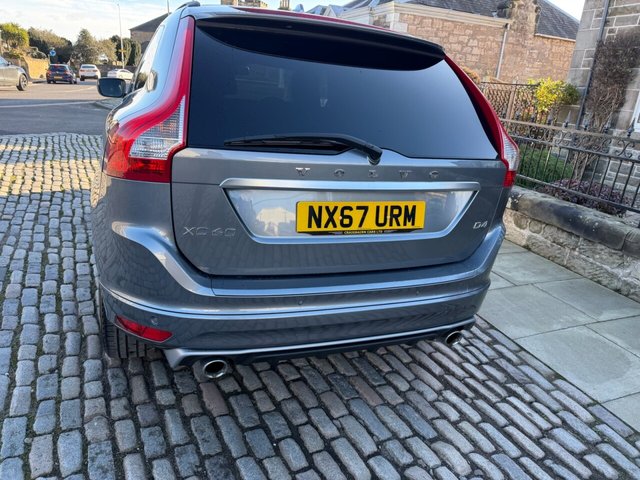 2017 VOLVO XC60 - Photo 12