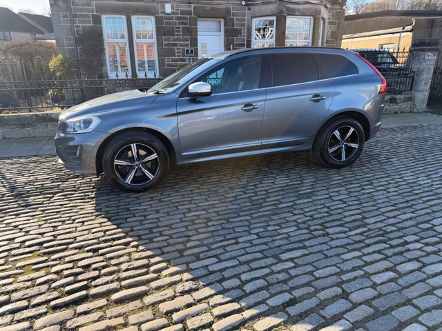 2017 VOLVO XC60 - Photo 3