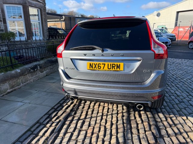 2017 VOLVO XC60 - Photo 6