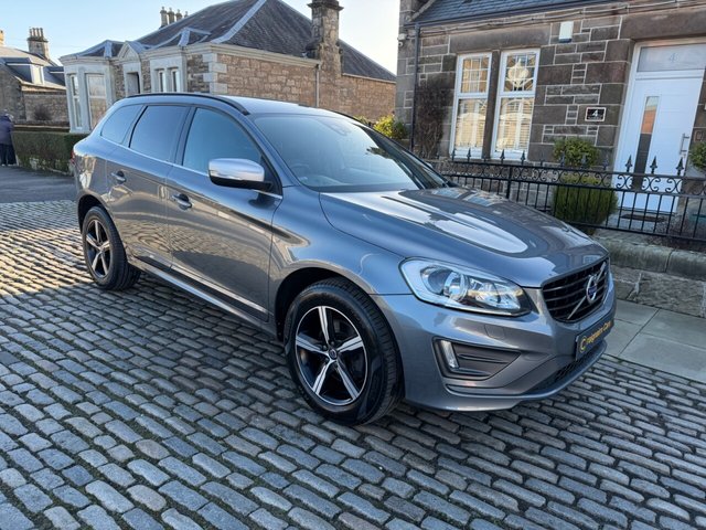 2017 VOLVO XC60 - Photo 4