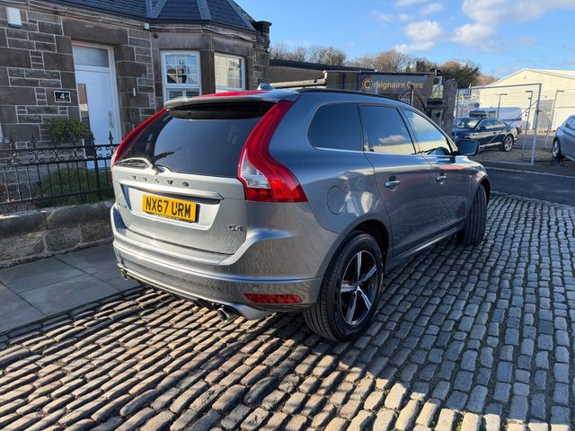 2017 VOLVO XC60 - Photo 10