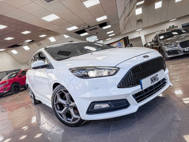 2015 Ford Focus 2L St-3 5dr - Photo 2