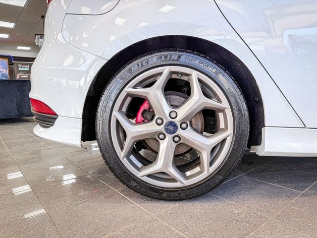 2015 Ford Focus 2L St-3 5dr - Photo 5