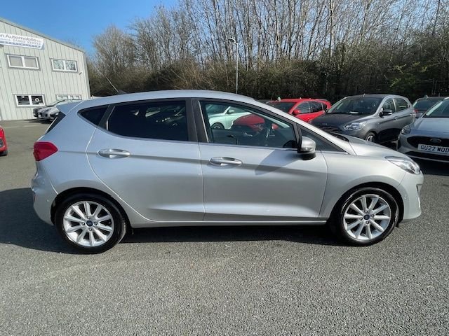 2020 Ford Fiesta 1L Titanium 5dr - Photo 2