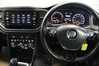 USED 2019 19 VOLKSWAGEN T-ROC 1.0 TSI GPF SE SUV 5dr Petrol Manual Euro 6 (s/s) (115 ps) ***ADAPTIVE CRUISE CONTROL***TOUCHSCREEN MEDIA - APPLE CAR PLAY & ANDROID AUTO***BLUETOOTH & DAB RADIO***HEATED FRONT SEATS***FRONT & REAR PARK PILOT & AUTO LIGHTS***VW MAIN DEALER SERVICE HISTORY***