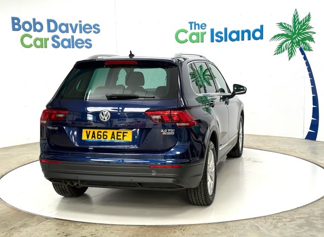 2016 VOLKSWAGEN TIGUAN 2.0 TDI BlueMotion Tech SE Navigation SUV 5dr Diesel DSG 4Motion Euro 6 (s/s) (150 ps) - Photo 9