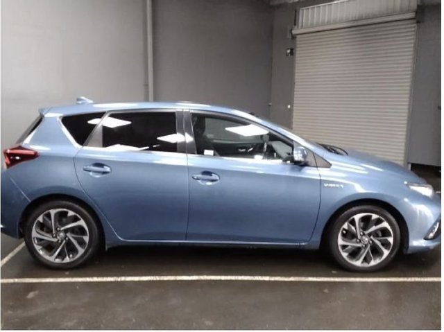 2015 TOYOTA AURIS 1.8 VVT-h Design Hatchback 5dr Petrol Hybrid CVT Euro 6 (s/s) (136 ps) - Photo 3