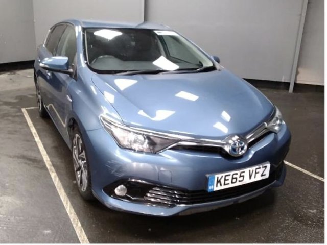 2015 TOYOTA AURIS 1.8 VVT-h Design Hatchback 5dr Petrol Hybrid CVT Euro 6 (s/s) (136 ps)