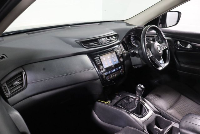 2018 NISSAN X-TRAIL 1.6 DIG-T N-Connecta SUV 5dr Petrol Manual Euro 6 (s/s) (163 ps) - Photo 8