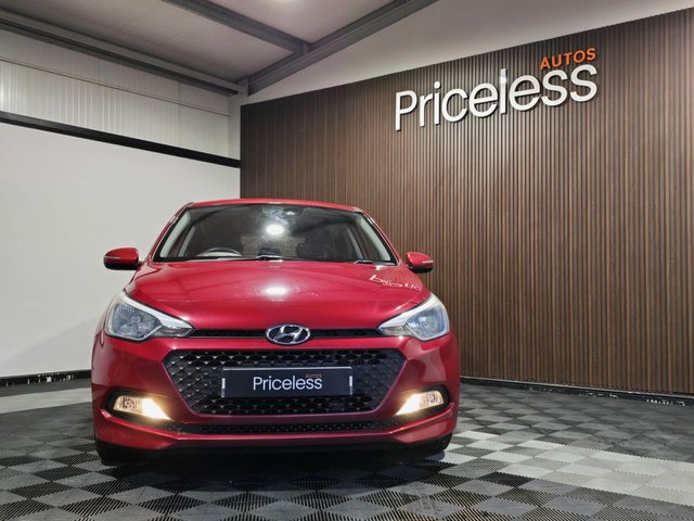 2017 HYUNDAI I20 - Photo 8