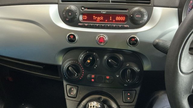 2015 FIAT 500 - Photo 8