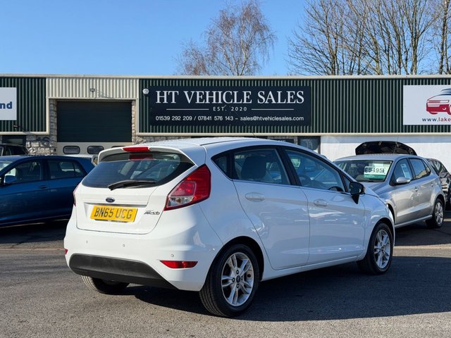 2015 FORD FIESTA 1.25 Zetec Hatchback 5dr Petrol Manual Euro 6 (82 ps) - Photo 3