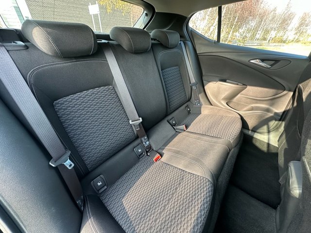 2018 VAUXHALL ASTRA 1.0i Turbo ecoTEC SRi Nav Hatchback 5dr Petrol Manual Euro 6 (s/s) (105 ps) - Photo 3