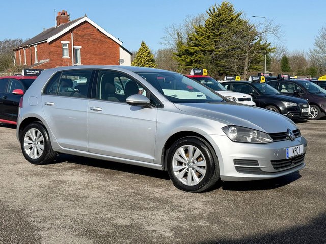 2014 VOLKSWAGEN GOLF - Photo 2