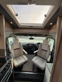 USED 2017 67 LUNAR ROADSTAR EL LL35 DCI P/C 