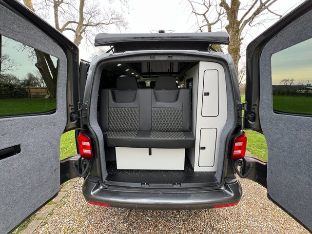 2015 VOLKSWAGEN TRANSPORTER 2.0 TDI T28 BlueMotion Tech Trendline 4 Berth Campervan SWB (s/s) 140 - Photo 3