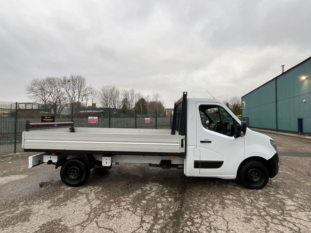 2023 Nissan Interstar 2.3L Acenta 2dr - Photo 4