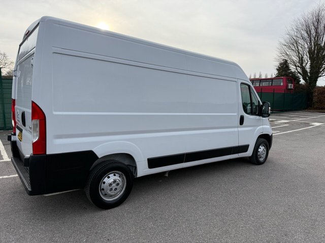 View our PEUGEOT BOXER