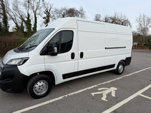 View our PEUGEOT BOXER