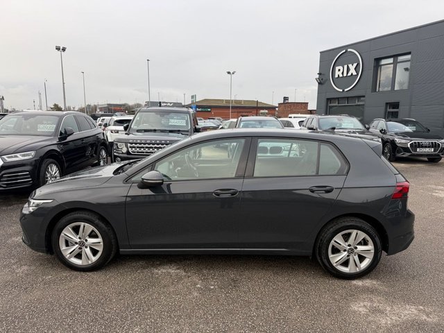 2023 VOLKSWAGEN GOLF 1.5 TSI Life Hatchback 5dr Petrol Manual Euro 6 (s/s) (130 ps) - Photo 3