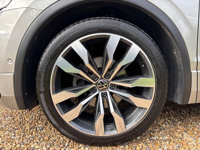 2020 VOLKSWAGEN TIGUAN - Photo 5