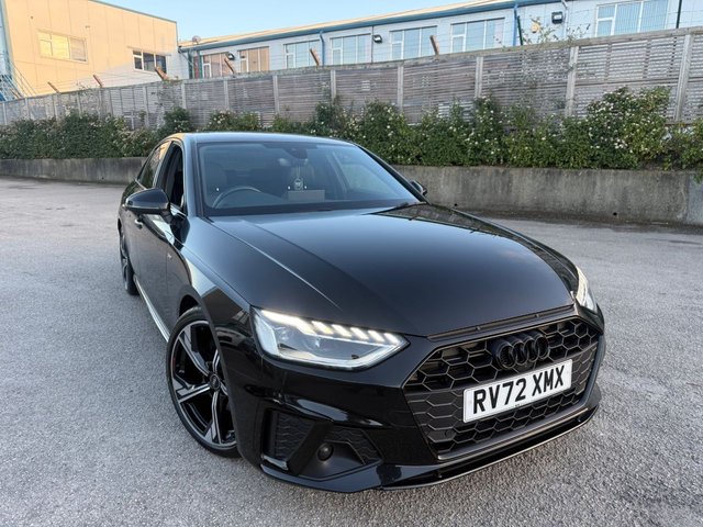 2022 AUDI A4 2.0 TFSI 35 Black Edition Saloon 4dr Petrol S Tronic Euro 6-1 OWNER FROM NEW-BANG AND OLUFSEN SOUND-VIRTUAL COCKPIT-HALF LEATHER-HEATED SEATS-BLUETOOTH-CRUISE CONTROL-SATNAV-REVERSE CAMERA-360 CAMERA-APPLE CAR PLAY-ELECTRIC FOLDING MIRRORS-DUAL ZONE CLIMATE CONTROL - Photo 12