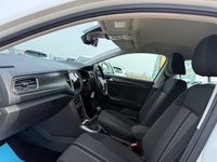 USED 2018 68 VOLKSWAGEN T-ROC 1.6 TDI SE SUV 5dr Diesel Manual Euro 6 (s/s) (115 ps) 