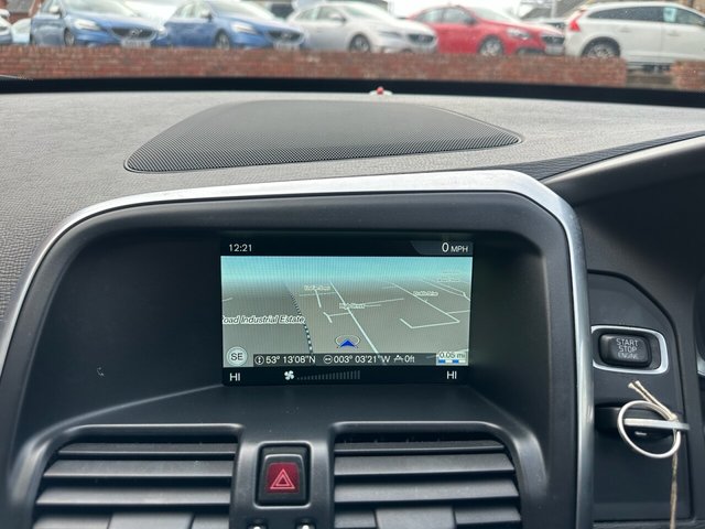 2016 Volvo Xc60 2L R-Design Nav 5dr - Photo 11