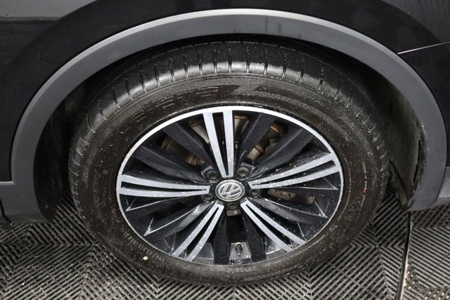 2018 VOLKSWAGEN TIGUAN 1.4 TSI SE Navigation SUV 5dr Petrol Manual Euro 6 (s/s) (125 ps) - Photo 11