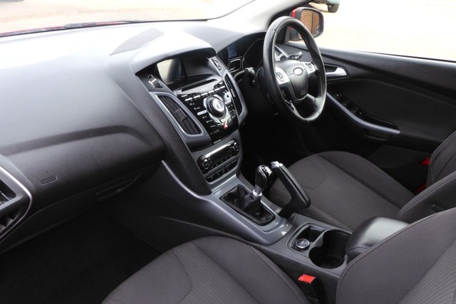 2014 FORD FOCUS - Photo 2